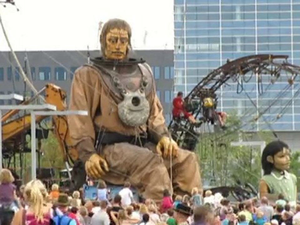 De DUIKER, ZIJN HAND EN DE KLEINE REUZIN - DAG 3 - DEEL 3/4