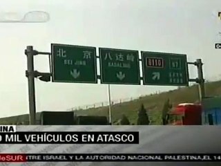 Atascados 10mil vehículos en China