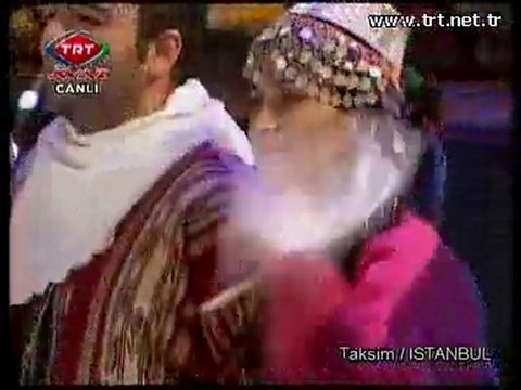 Ayna'dan yansıyanlar - Motif (06.09.2010)
