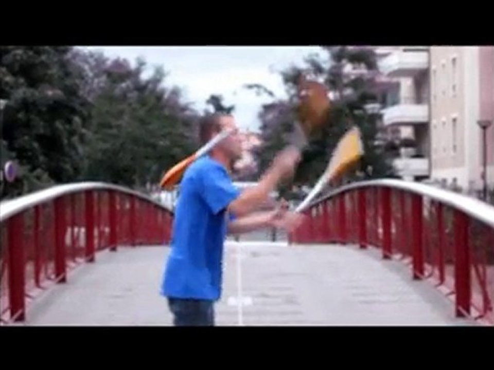 L'entraînement matinal d'un jongleur !!!