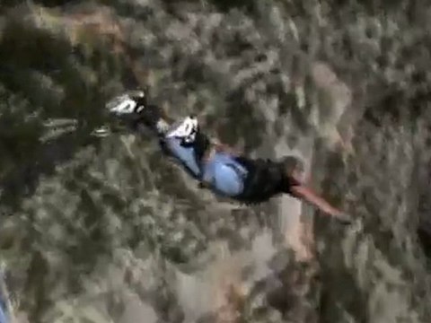 Saut du Pont de l'Artuby !!!