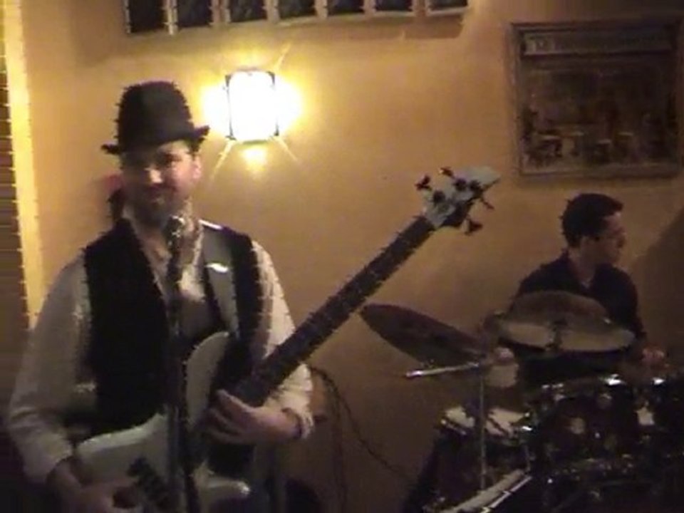 Misirlou - Dick Dale cover by The SmileS