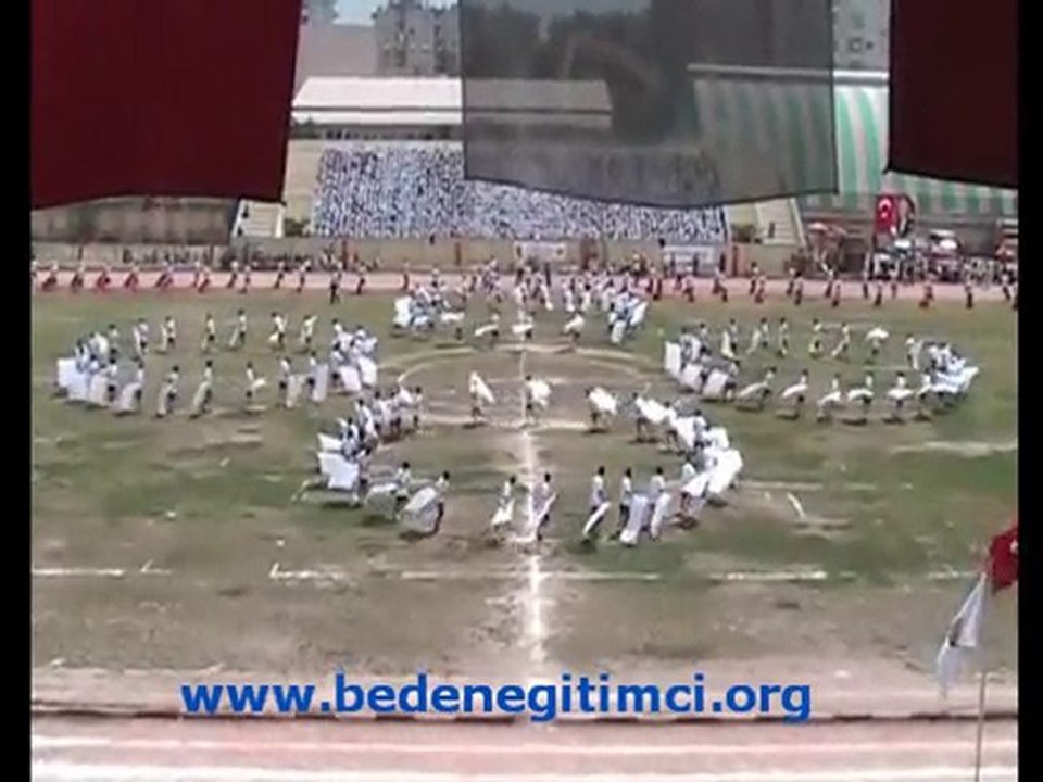 19 MAYIS TARSUS 2010 ERKEK GURUBU GÖSTERİSİ