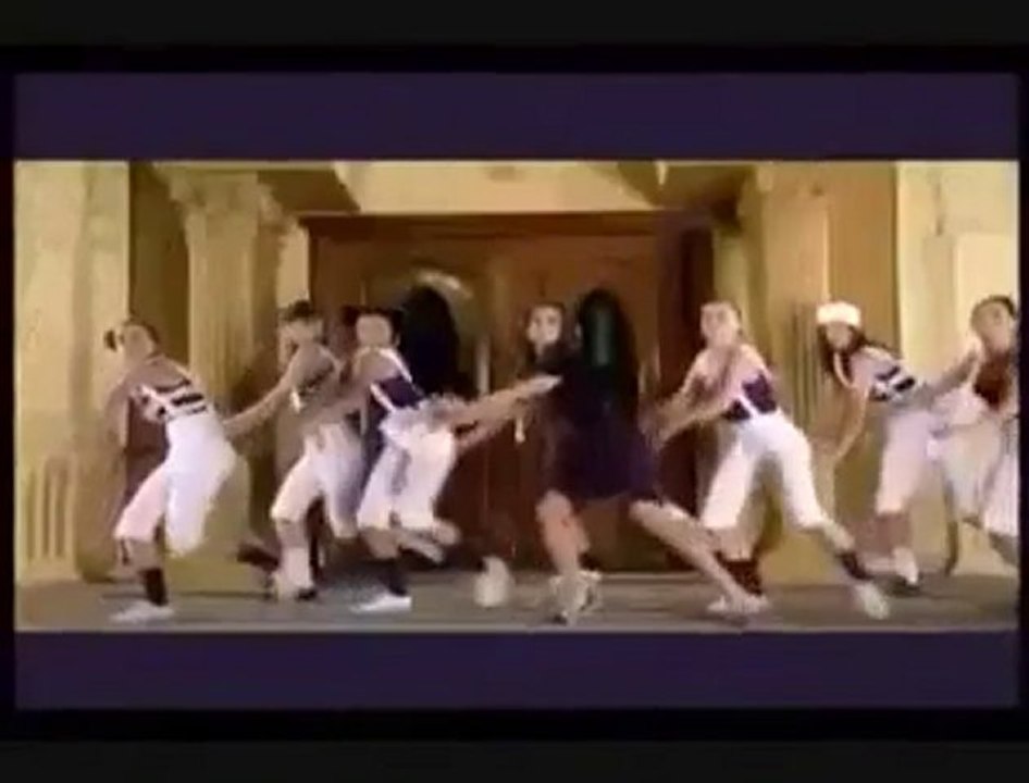 Atiye Deniz-Aşkınada Sanada 2010 Orjinal Klip