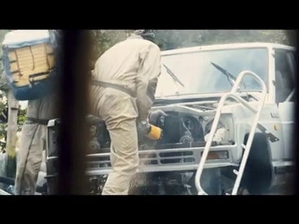 Caged (Captifs) trailer