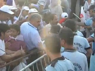 AKP ŞANLIURFA MİTİNGİNDE KAVGA