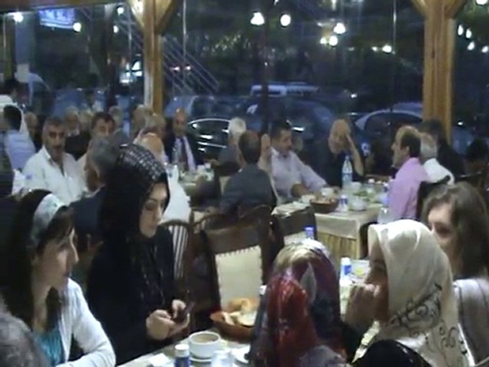 Of-Hayrat Vakfı Of Çamburnu iftar yemeği daveti