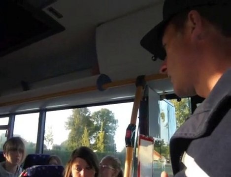 contrôle dans les cars scolaires à Avesnes-les-Aubert