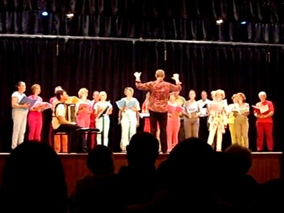 Chorale "Chœur Show" de  Larçay 4 sept 2010 - Chant 1