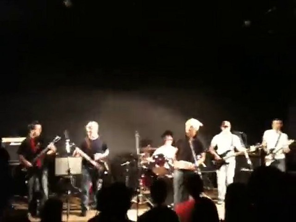 Les Foetus Tronconneurs jouent Smell Like Teen Spirit [HQ]