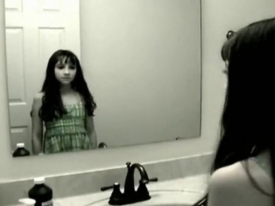 Ghost Girl in the Mirror !!!