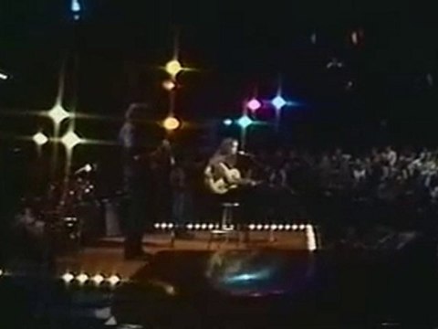 Bonnie Raitt - Angel from Montgomery (live)