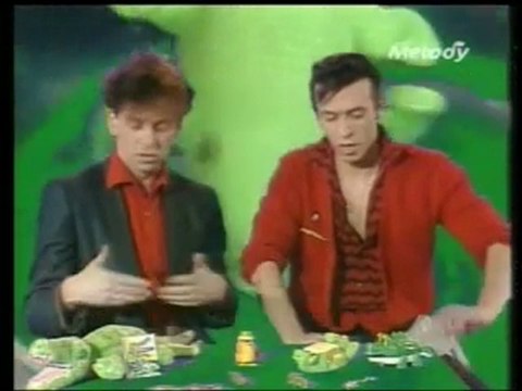 platine 45(1982)-alain des alligators. futur groupe pow wow