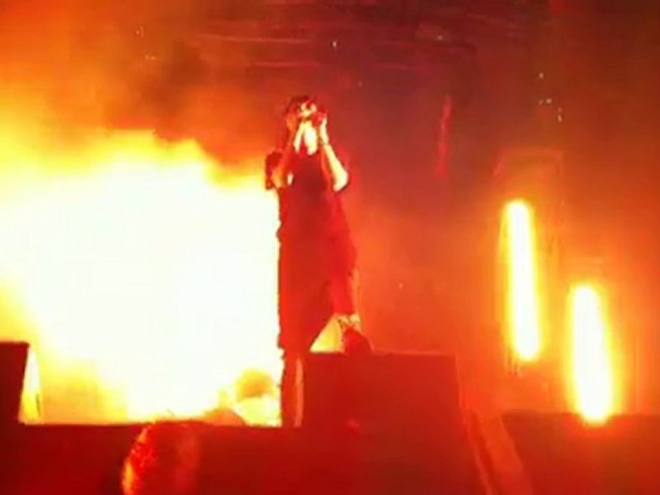 Crystal Castles - Alice Practice - Rock en Seine 2010