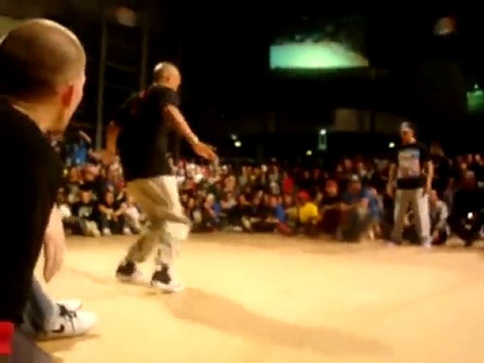 Salah poppin  IBE 2009 part 5/5