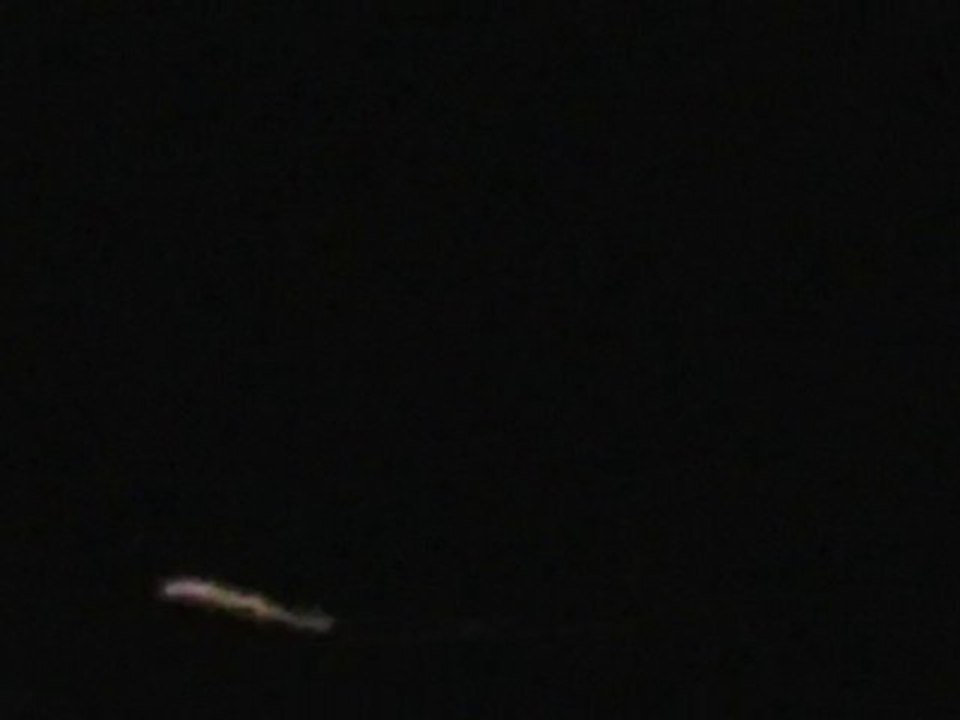 MOV005  ASIM UFO(SAVAŞAN UFOLAR) 7-9-2010 SAAT.20.45 KARATAL