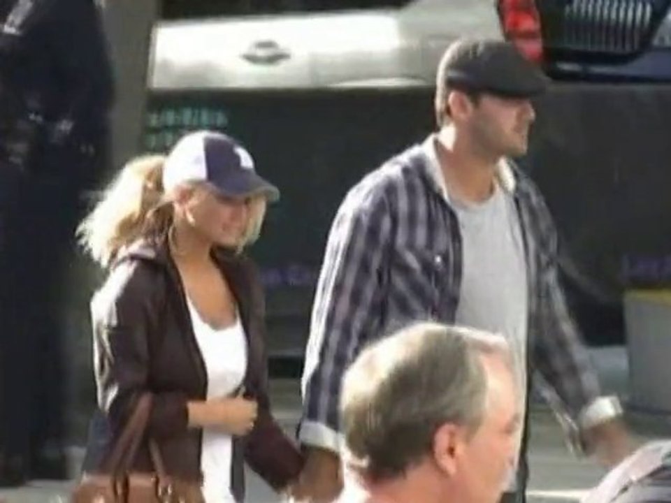 SNTV - Exklusiv: Jessica Simpson schwärmt