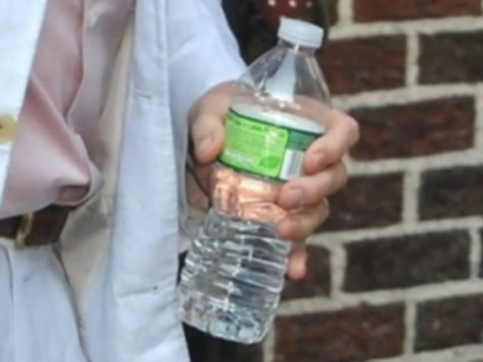 SNTV - Michael Douglas hits the town