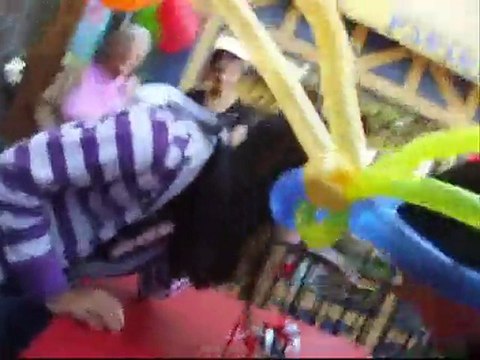 hiRe 3 kiDs enteRtAiNeRs fOr tHe pRiCe of 1 suRRey maGiCian