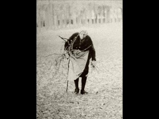 Es a mi?....La Tieta Cisqueta es trenca el femur, by Ona Radio Quim Pedret