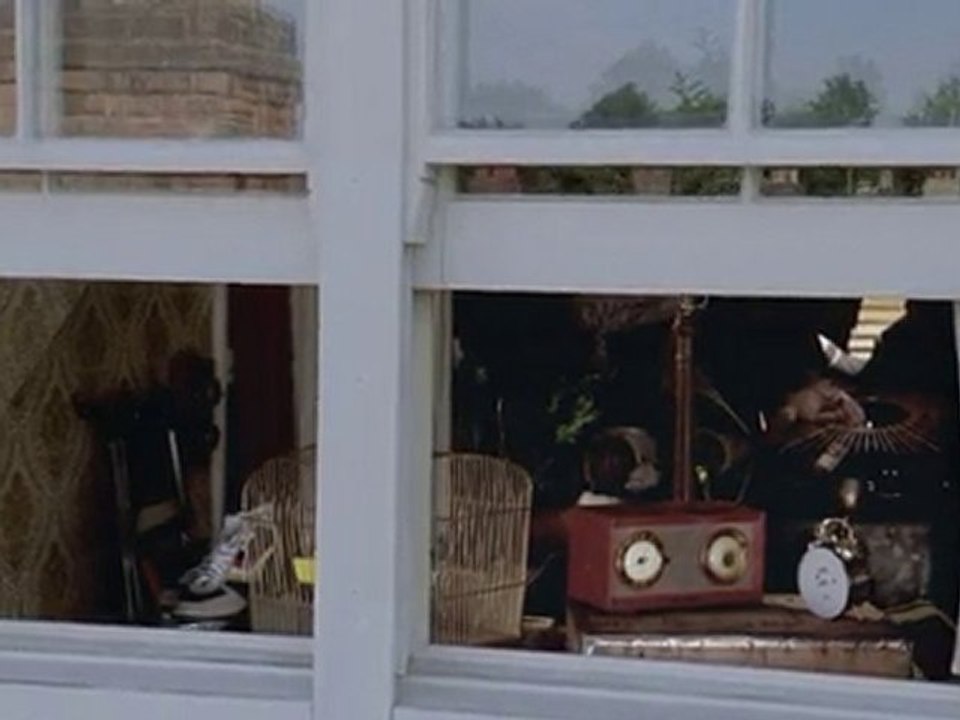 Totaljobs.com "it's not luck" talking alarm clocks ad