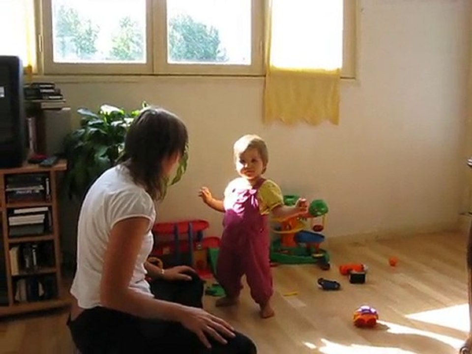 Premiers pas de Romane