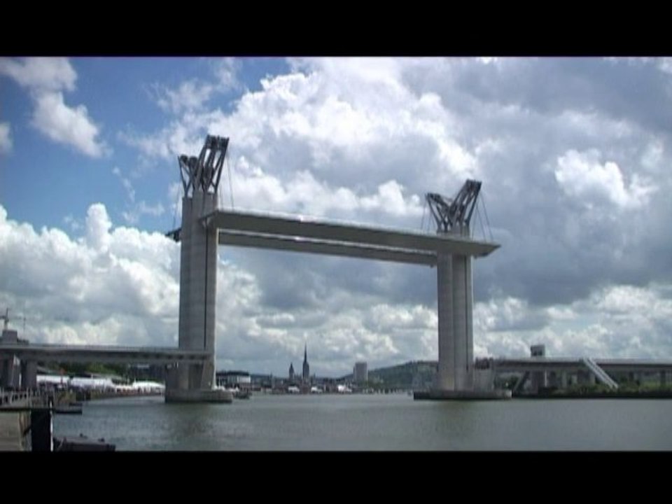 Entre Ciel et Terre Pont Gustave Flaubert Armada 2008