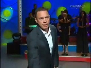 Alexis Valdés rinde homenaje a su padre