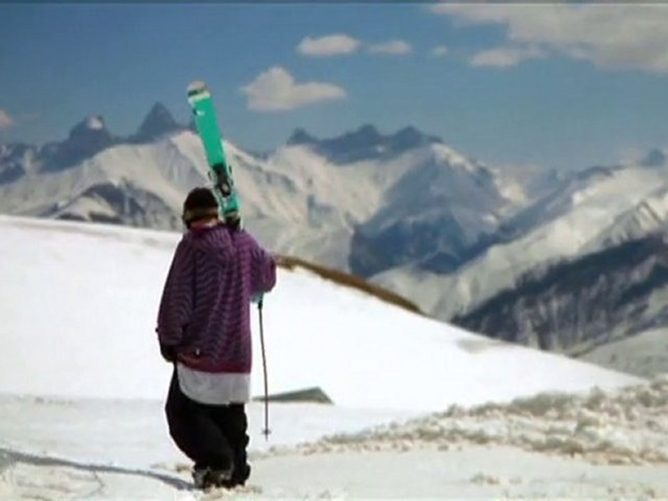 Ski Freestyle: The Coolest Tricks