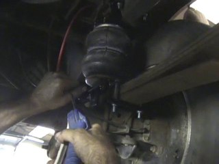 Kit suspension gonflable double commande navara d40