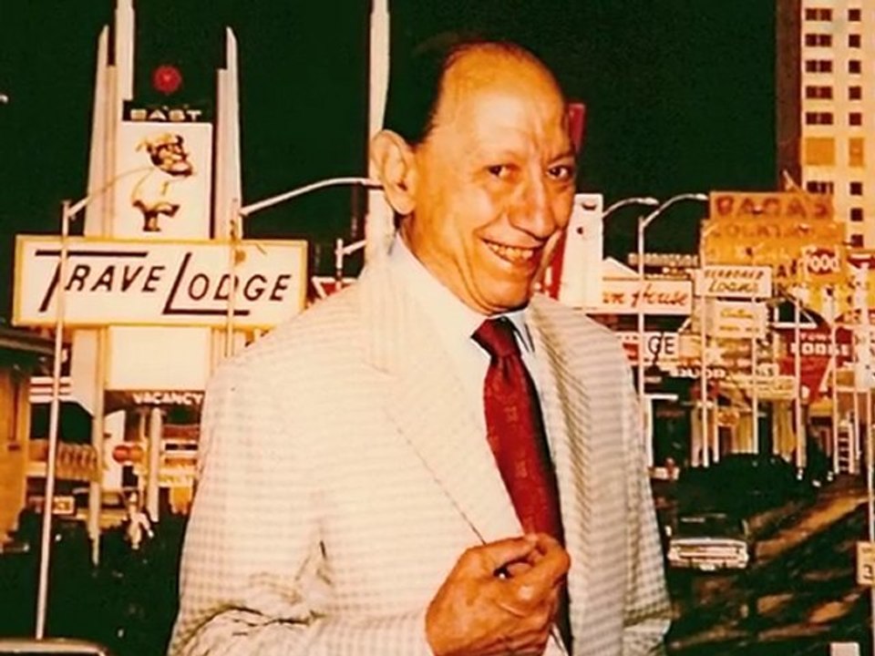 RENATO CAROSONE