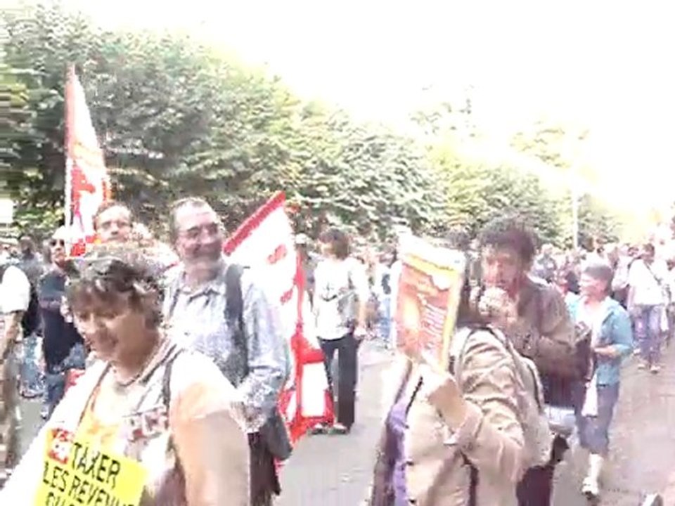 2070910 Jeunes dans la galère,Vieux dans la misère Chartres
