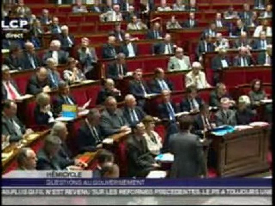 Questions au Gouvernement:Benoist Apparu/Gilles Carrez 14/09