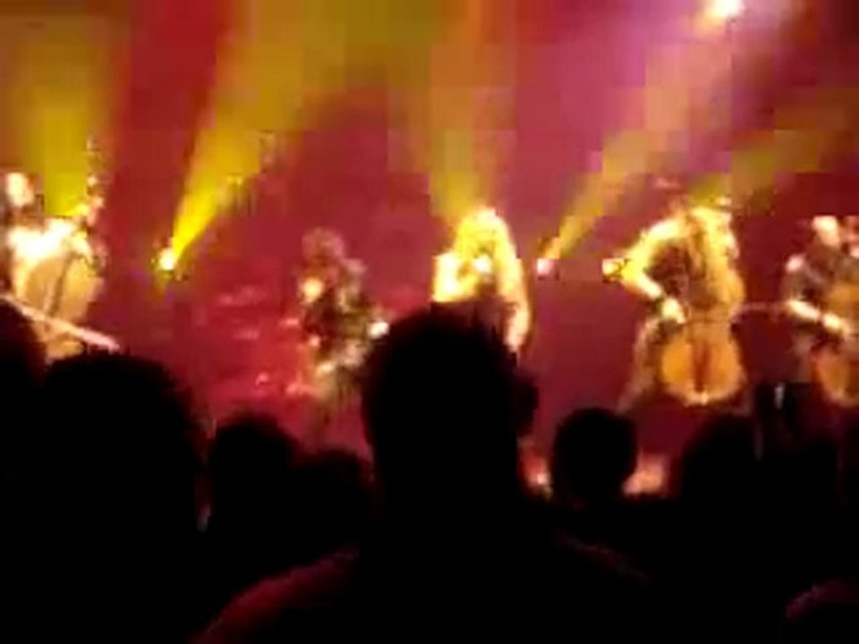 Dir en Grey x Apocalyptica - Bring Them To Light