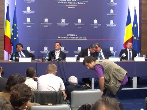 Expulsions de Roms: la France calme le jeu avec Bucarest