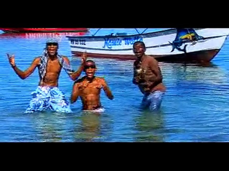 2 FALGHADY nosy paradisa