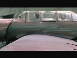 Resident Evil: Afterlife clip 'He's Going To Land'