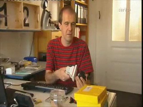 La puce électronique, un Big Brother en miniature - 2sur3