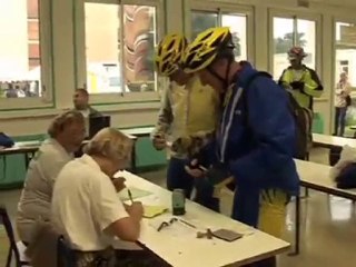 Paris-Brest-Paris 2007 : contrôle à Tinteniac