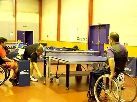 2010 - tournoi d'Amiens - Cyrille contre Michel (AS PTT HTT)