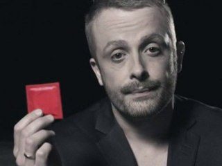 Welt-Aids-Tag - Kampagne mit Ross Antony