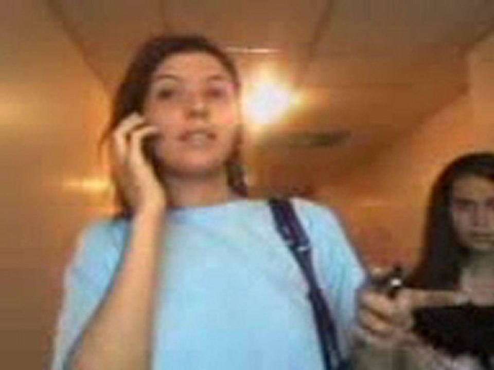 Hatice Şendil'le konuşurken (: