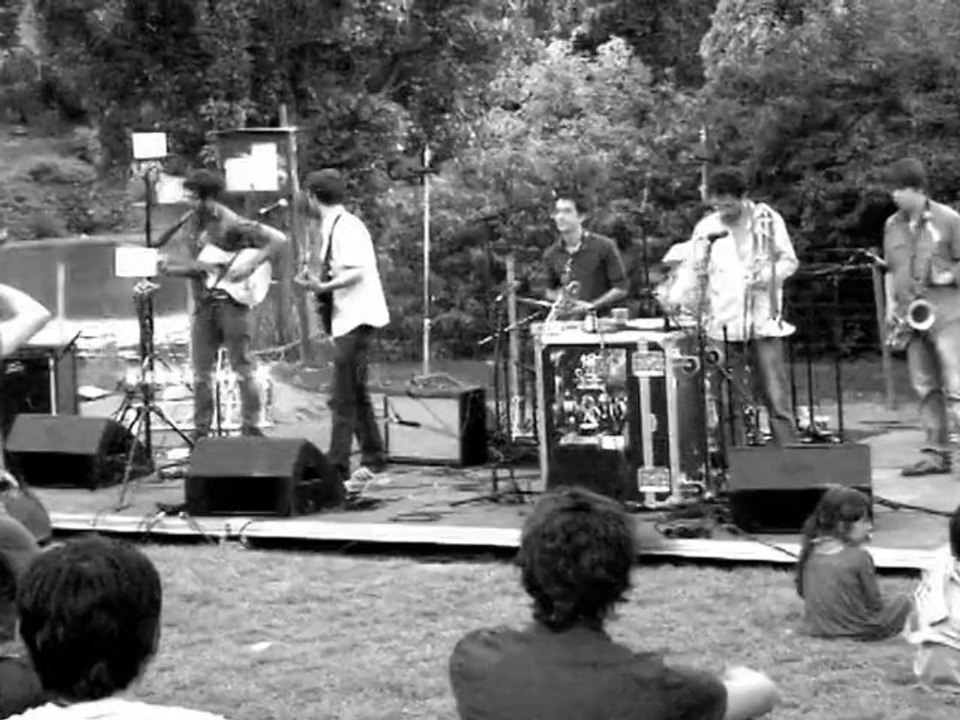 Igit et la communauté du petit monde 1 Festival Silhouette