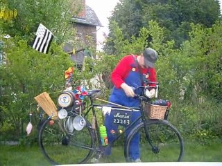 ou es  passé SUPER MARIO...et son petit vélo