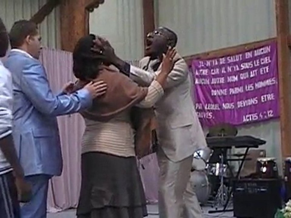 quant dieu decide de bennir, action de feu et prophetie