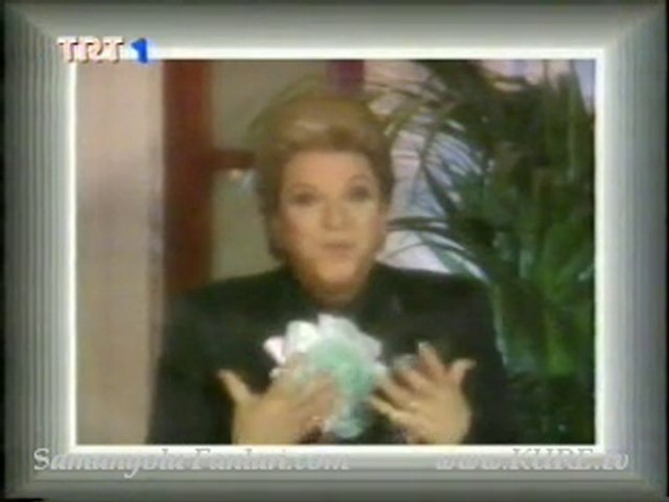 Zeki Muren Seni sordum Yıldızlara izle TRT1 nostalji klip 98