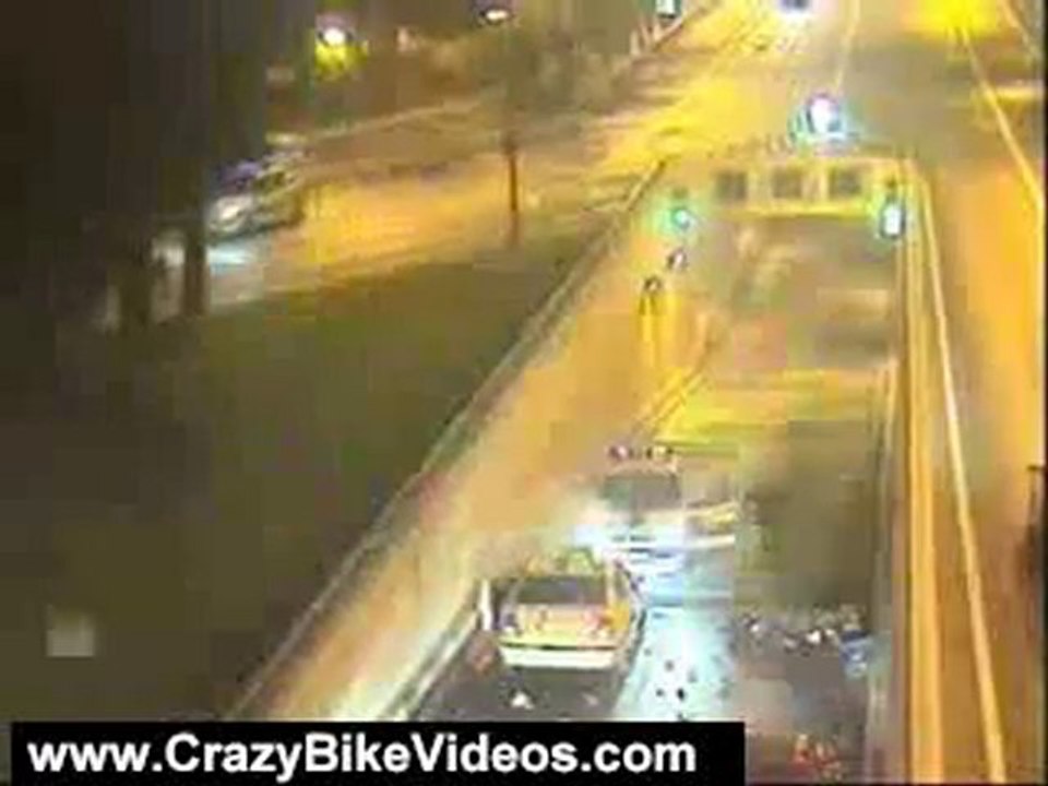 Crazy Bike Videos: Motorcycle chase ends in huge crash