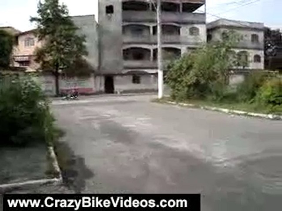 Crazy Bike Videos: Cute Brazlian Chick on a Moped