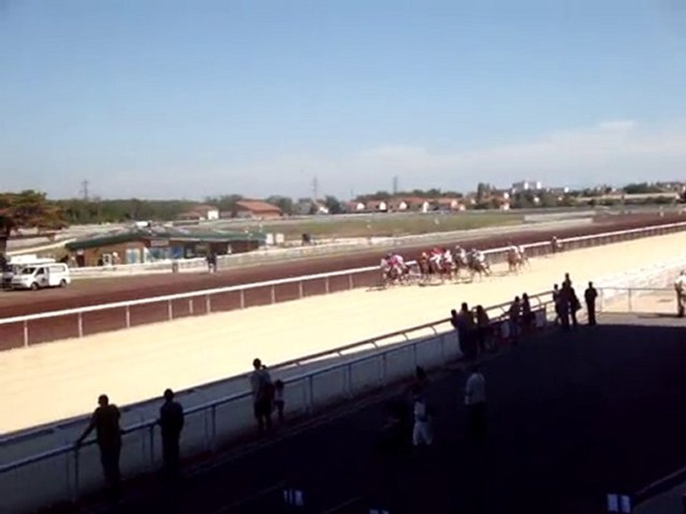 12/09/10 à Lyon La Soie, arrivée de la 4è course