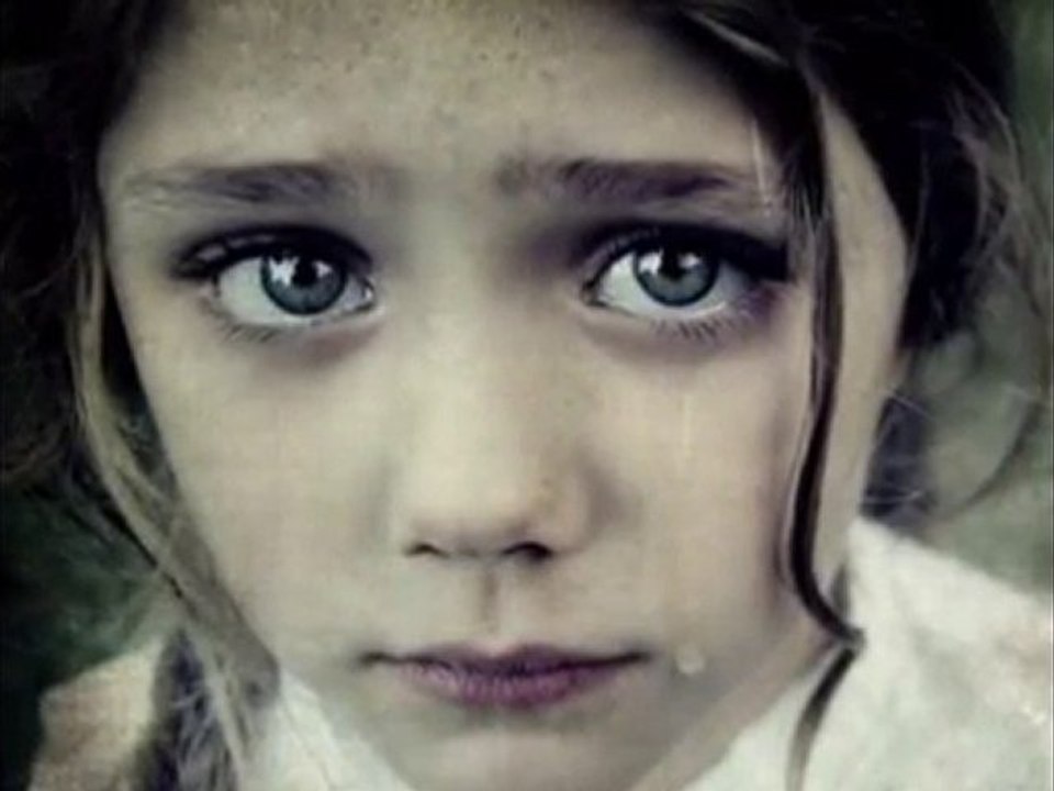 BöYLe BiR KaRa SeVDa KaRa ToPRaKTa BiTeR (ßy.KaNKa®)